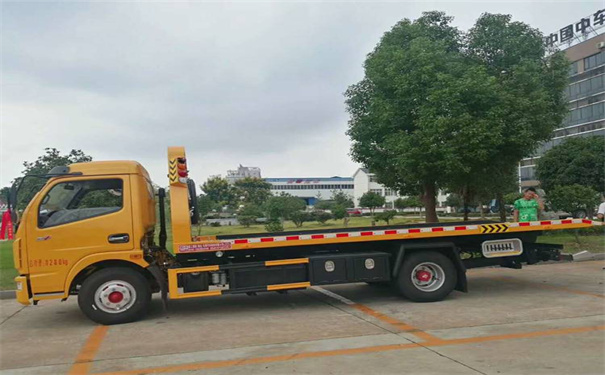 大渡口定远24小时拖车救援电话号码，定远道路救援公司怎么收费的